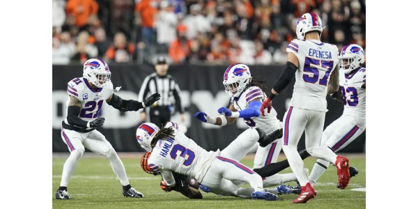 Damar Hamlin cosecha los ganadores del Premio George Halas 2023